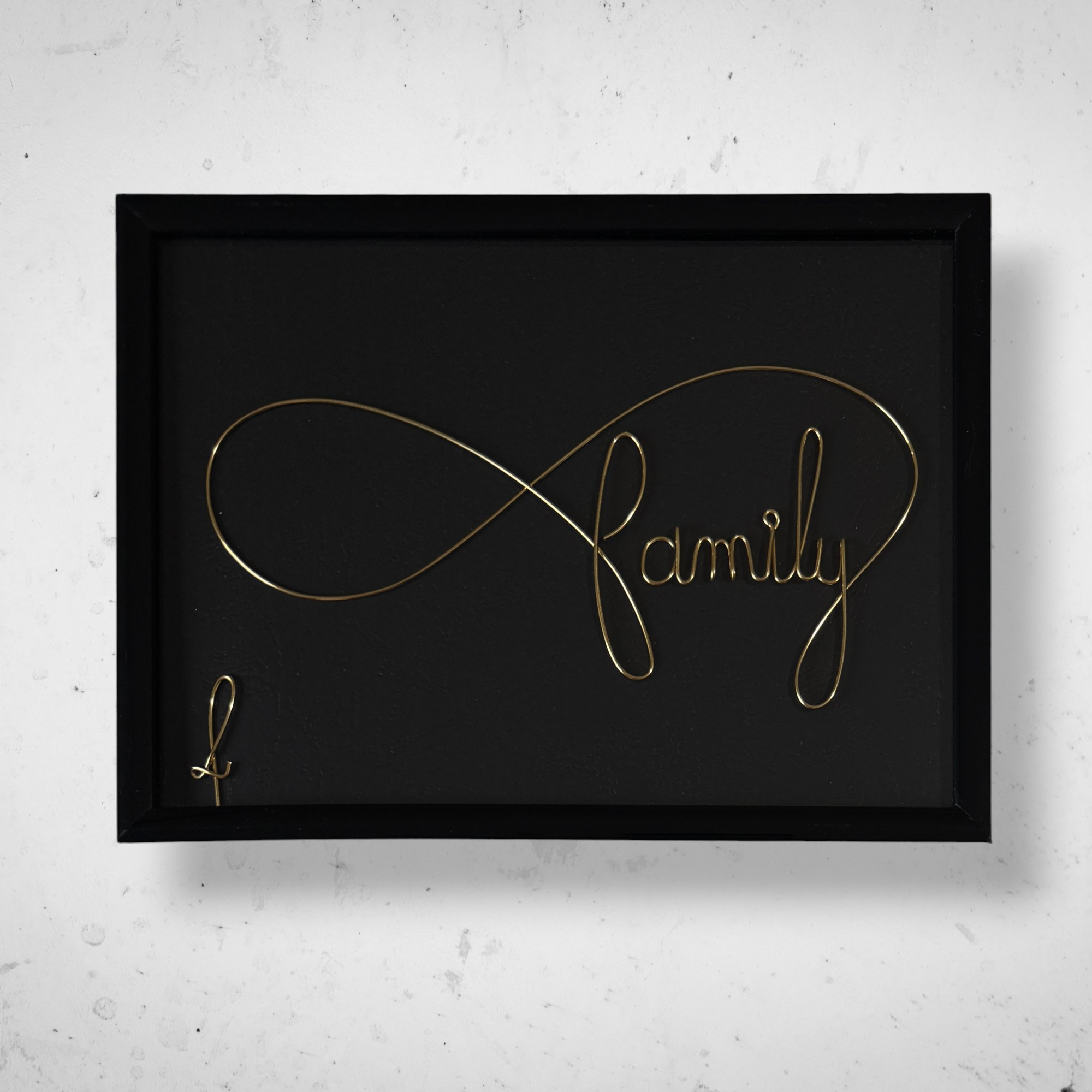 Tablou din sarma Scris Family 8
